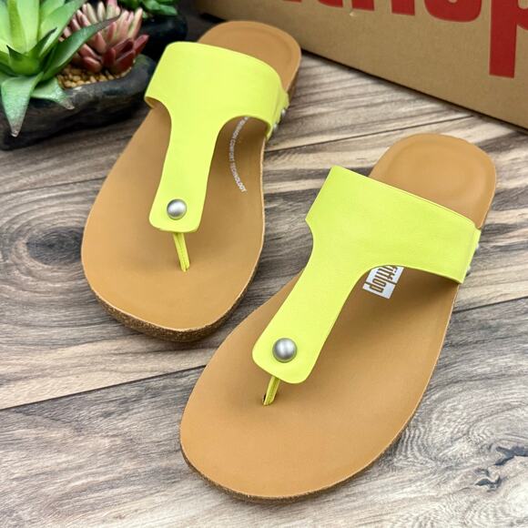 NIB Fitflop 9 Iqushion Leather Toe Post Sandals Flip Flops Studded Sunny Lime - Picture 6 of 12